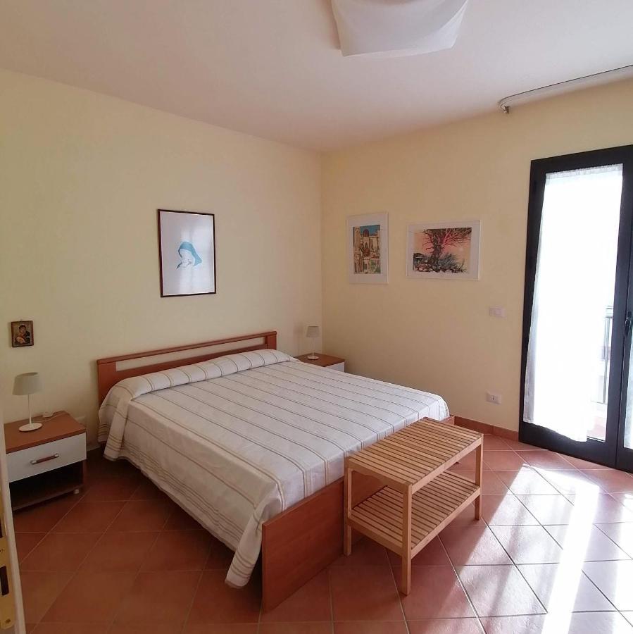 Apartment Saro & Tea Castel di Tusa Buitenkant foto