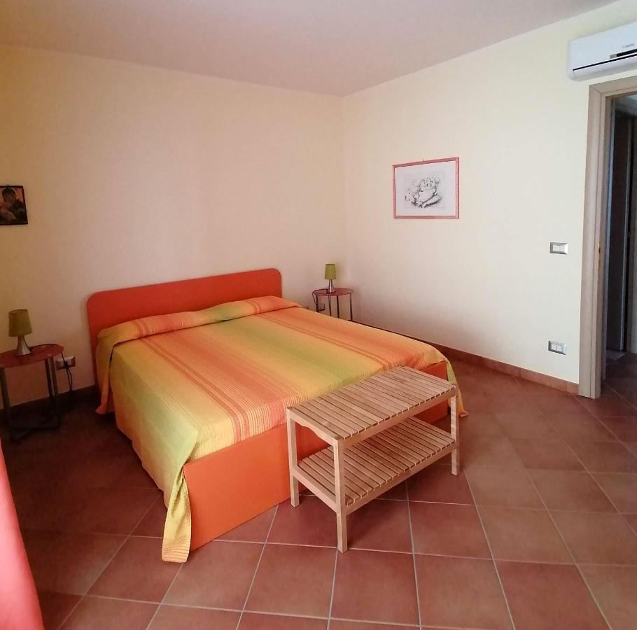 Apartment Saro & Tea Castel di Tusa Buitenkant foto